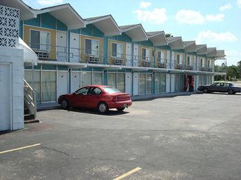 Gray Plaza Motel Benton エクステリア 写真