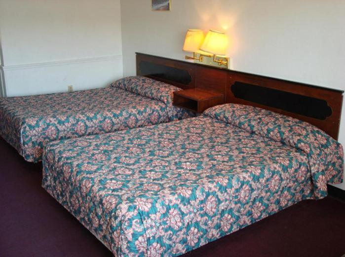 Gray Plaza Motel Benton エクステリア 写真